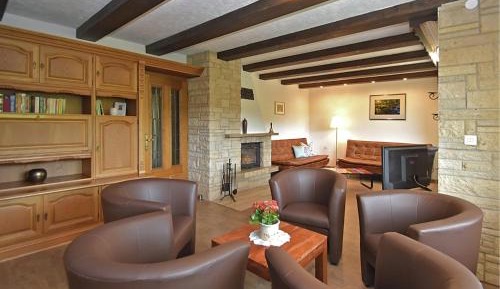 Seven-Bedroom Holiday Home
