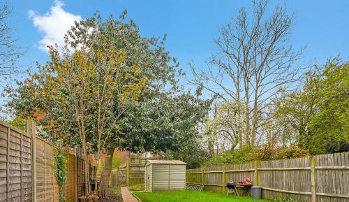 One-Bedroom Apartment with Garden View