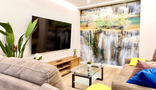 Four-Bedroom Luxury Apartment