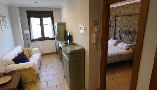 One-Bedroom Standard Apartment