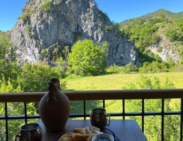 Triple Room with Mountain View