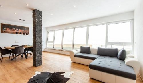 Three-Bedroom Holiday Home 