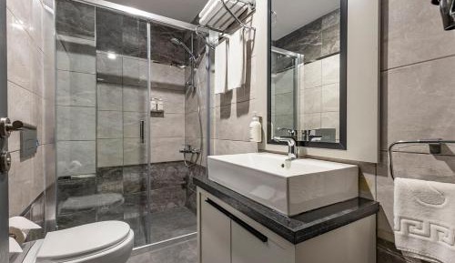 Premium Queen Room