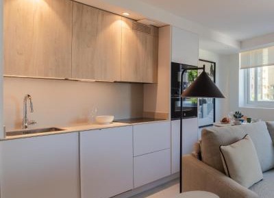 One-Bedroom Deluxe Apartment