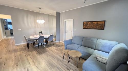 One-Bedroom Apartment with Balcony