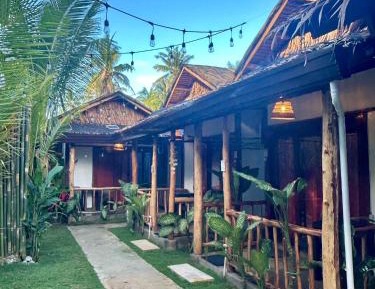 Bungalow with Patio