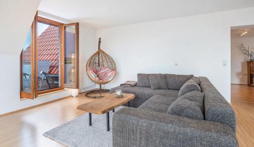 Superior One-Bedroom Apartment with Balcony