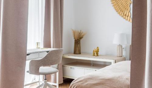 Studio Apartment with Balcony