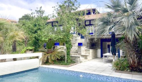 Six-Bedroom House