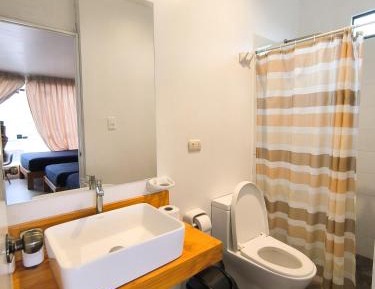 Quadruple room 2