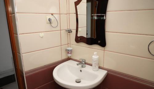 Triple Room with City View