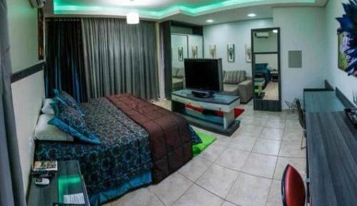 Deluxe Suite