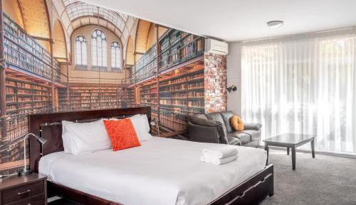 Standard King Room