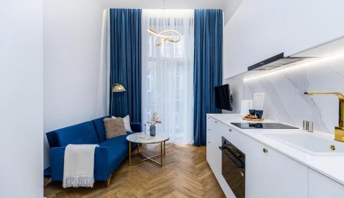 One-Bedroom Premier Apartment