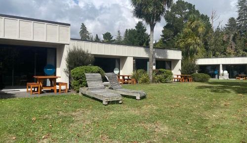 One-Bedroom Apartment - Non-Smoking