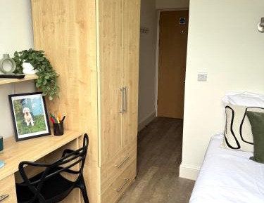 Single Room with Private Bathroom