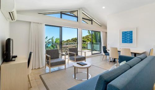 One-Bedroom Premium Apartment with Ocean View