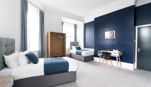 Twin Room with Shared Bathroom