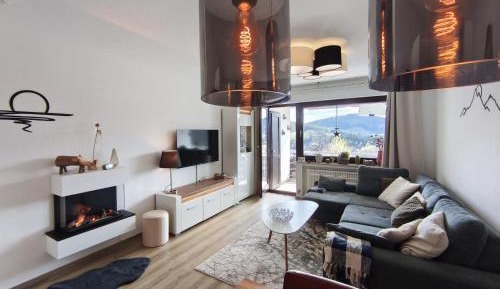 One-Bedroom Apartment with Balcony and Mountain View  