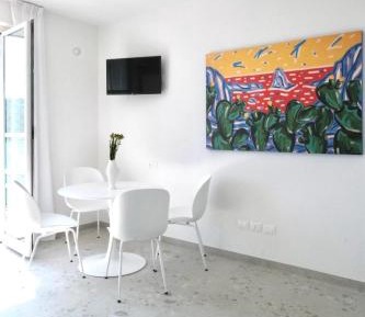 Superior One-Bedroom Apartment with Balcony