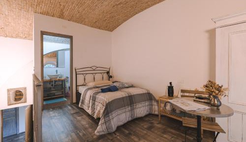 Economy Double Room With French Bed