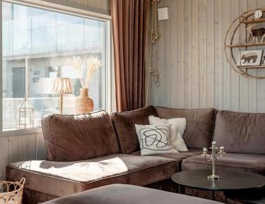 Four-Bedroom Luxury Apartment