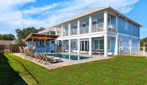 Six-Bedroom House