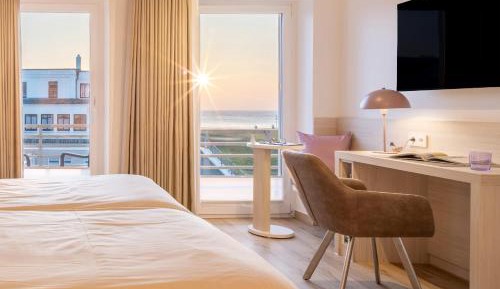 Double Room with Balcony and Sea View