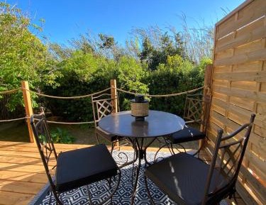 Apartment with Garden View