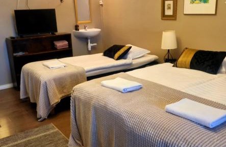 Economy Triple Room with Shared Bathroom