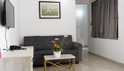 Single Room with Shared Bathroom