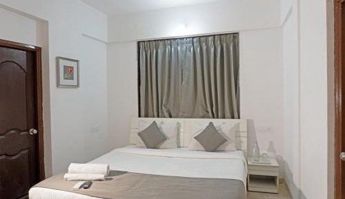 One-Bedroom Deluxe Apartment