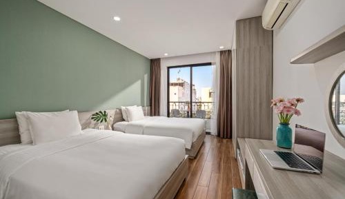 One-Bedroom Apartment with Balcony and City View
