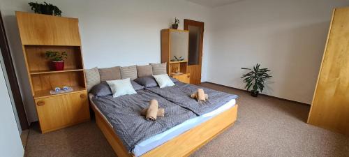Two-Bedroom Apartment with Garden View