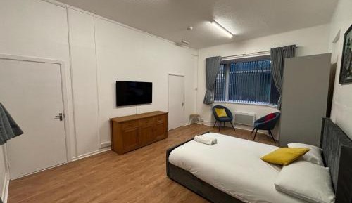 Deluxe Double or Twin Room