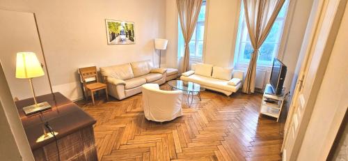 Three-Bedroom Apartment with Park View