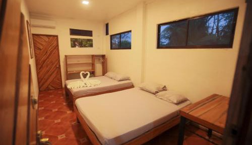 Quadruple Room with Sea View