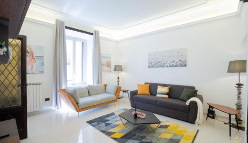 Three-Bedroom Premium Apartment with Balcony