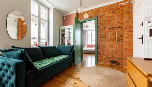 One-Bedroom Deluxe Apartment