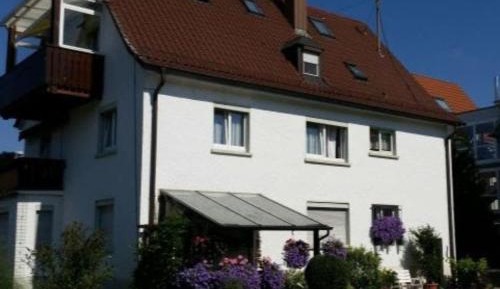 Three-Bedroom Standard Apartment