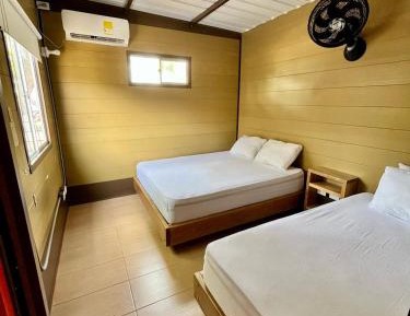 Triple Room with Private Bathroom