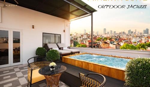 Minerva Suite with Outdoor Jacuzzi