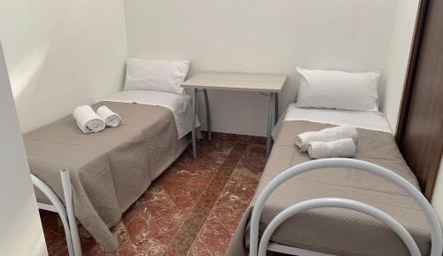 Twin Room with Shared Toilet