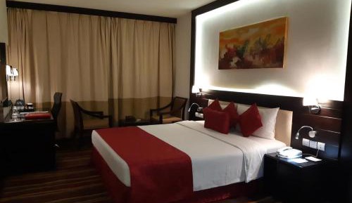 Deluxe King Room