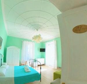 Classic Quadruple Room