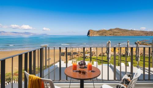 Deluxe Room with Sea View