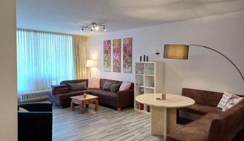 One-Bedroom Apartment with Balcony