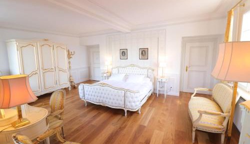 Deluxe Double Room with Lake View