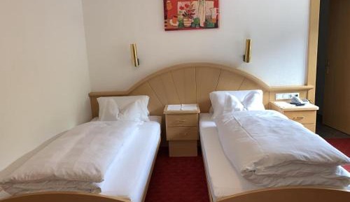 Small Twin Room