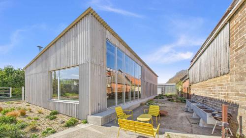 Three-Bedroom Holiday Home 